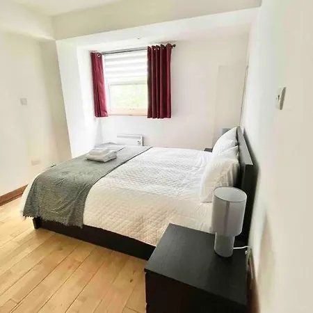 Modern In Heart Of Apartamento *