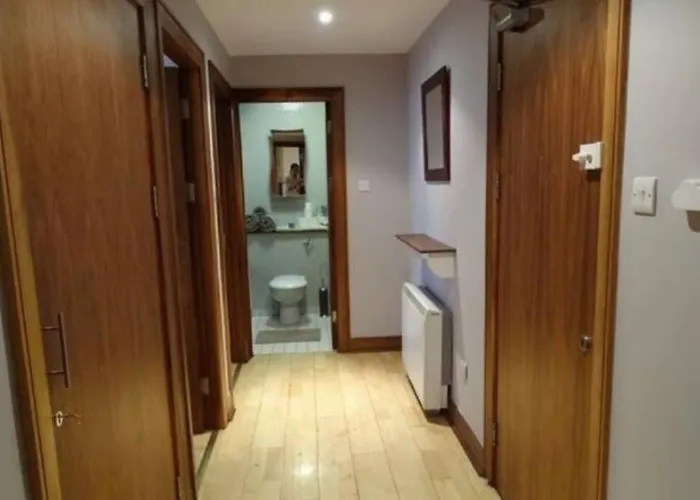 Modern In Heart Of * Dublín