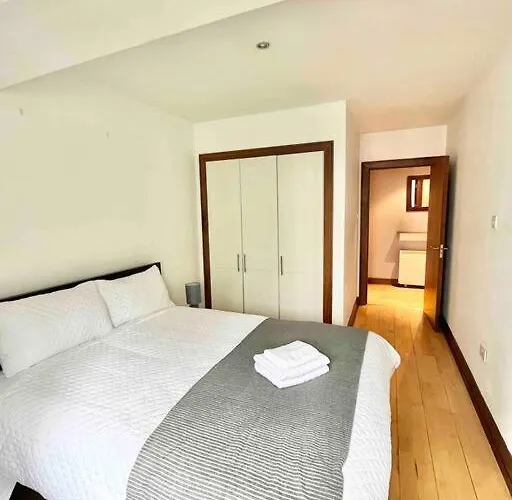 Modern In Heart Of Dublino